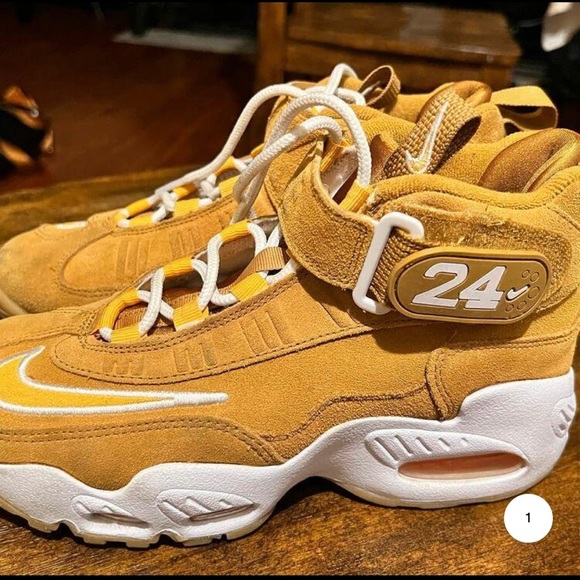 Air Griffey Max 1 - Picture 2 of 2